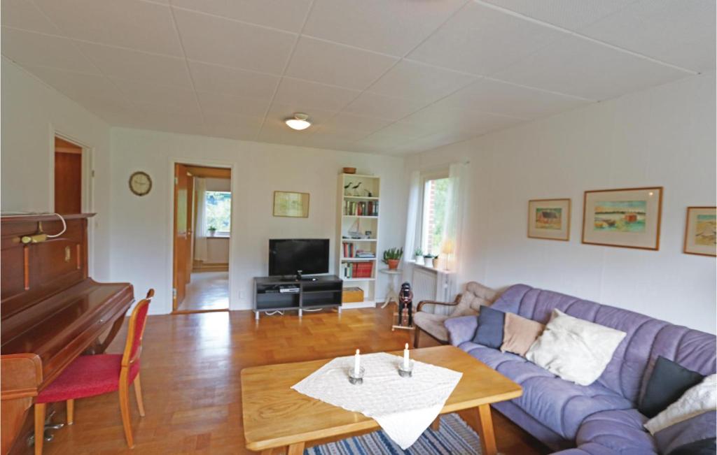 Stunning Home In Yngsj With 3 Bedrooms And Internet photo 2