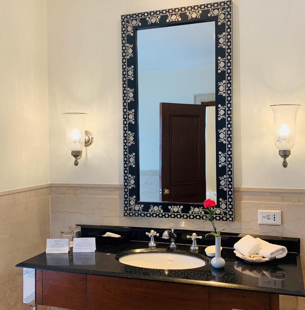 Сьюит (Роскошный люкс), Maidens Hotel New Delhi