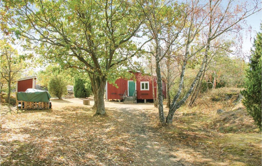 Awesome Home In Torhamn With 2 Bedrooms And Wifi photo 3