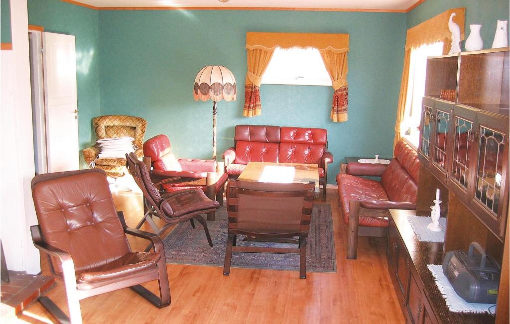 Nice Home In Sirevg With 5 Bedrooms And Wifi photo 3