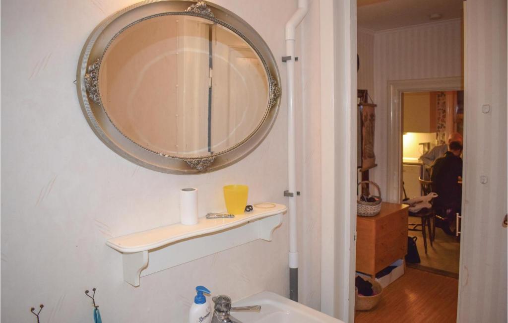 Nice Apartment In Vimmerby With 3 Bedrooms And Wifi photo 2