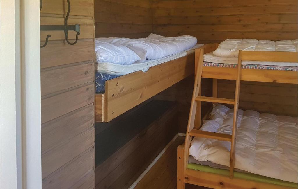 Nice Home In Vrdal With 3 Bedrooms And Internet photo 4