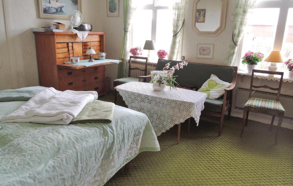 Stunning Home In Blidsberg With 2 Bedrooms photo 3