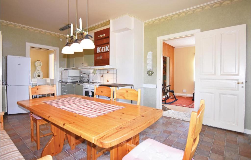 Stunning Home In ml With 4 Bedrooms And Wifi photo 2