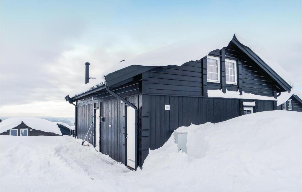 Stunning Home In Lillehammer With 4 Bedrooms And Wifi