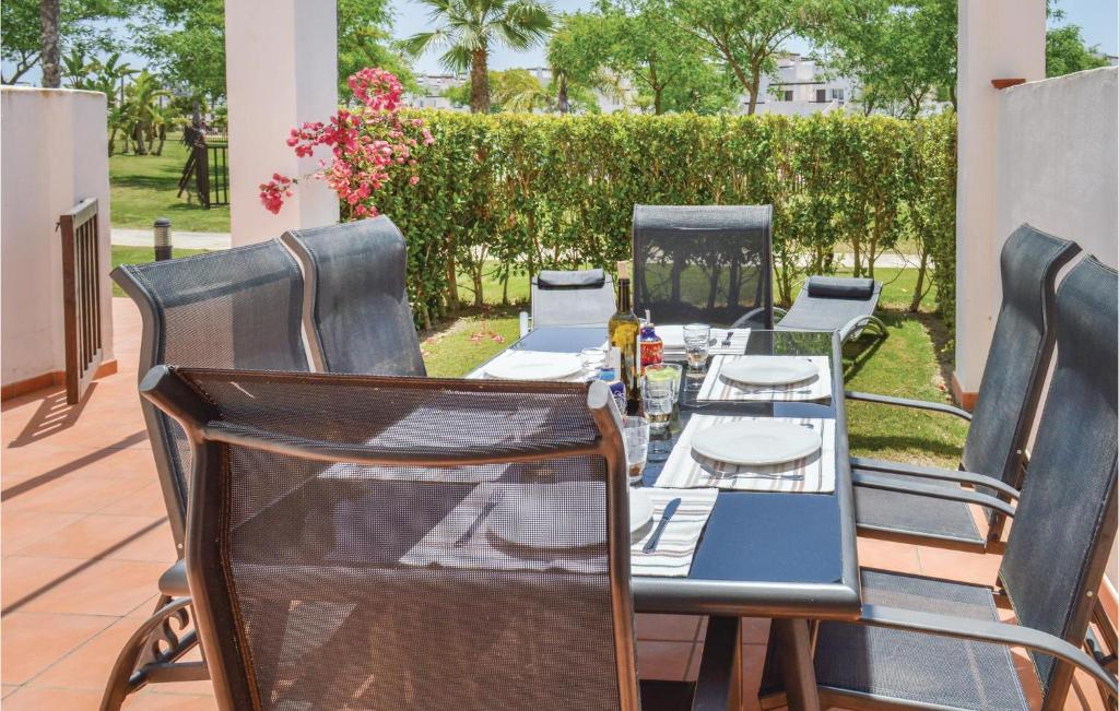Awesome Apartment In Alhama De Murcia With Wifi, Outdoor Swimming Pool And Swimming Pool
