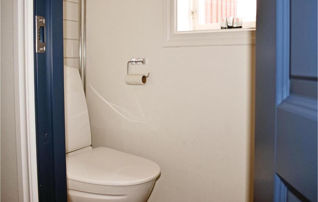 Awesome Home In Tjllmo With 2 Bedrooms And Wifi photo 2