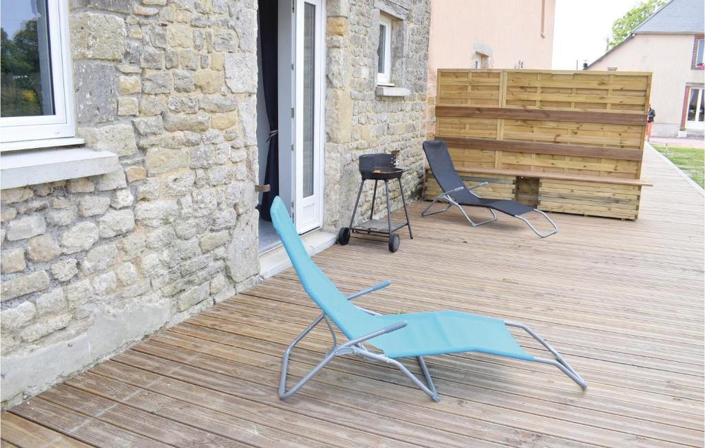 Awesome Apartment In Sainteny With 1 Bedrooms And Wifi photo 3