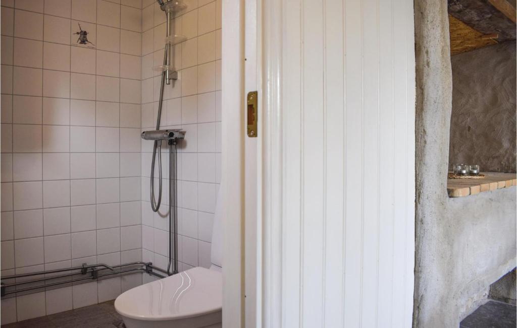Awesome Home In Lttorp With 1 Bedrooms And Wifi photo 1