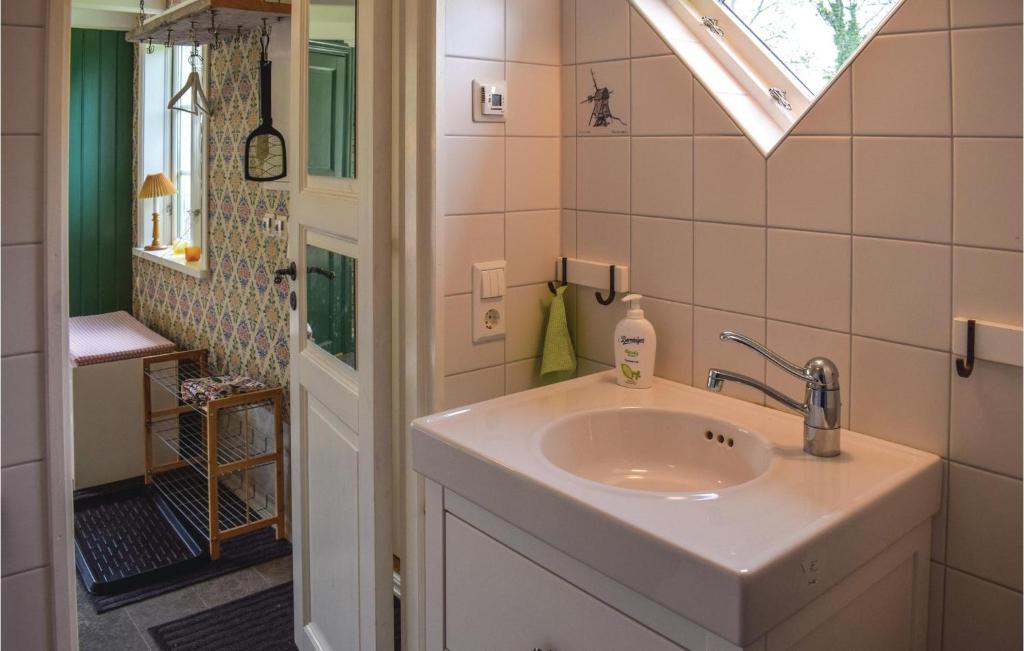 Awesome Home In Lttorp With 1 Bedrooms And Wifi photo 2