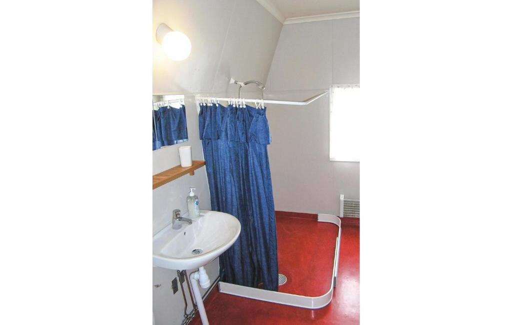 Nice Home In Eksj With 4 Bedrooms photo 3