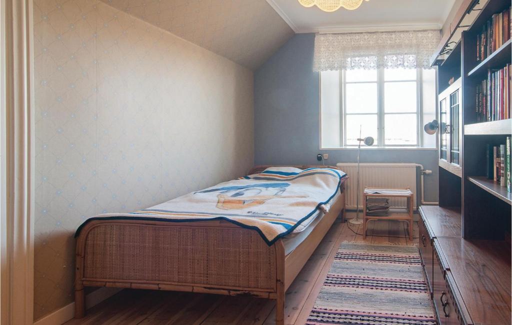 Beautiful Apartment In Hemse With 4 Bedrooms And Wifi photo 4