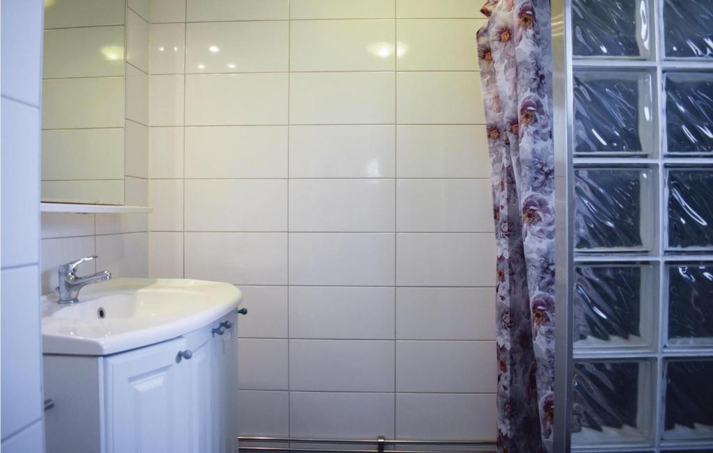 Beautiful Home In Bolms With 3 Bedrooms And Wifi photo 2