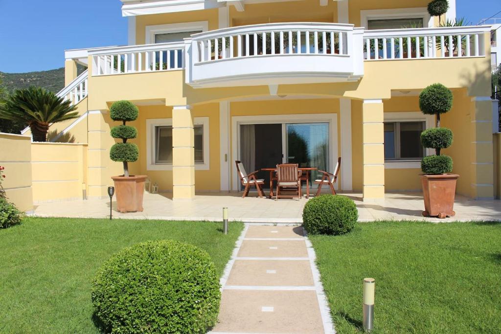 Shemesh Gardens House photo 2