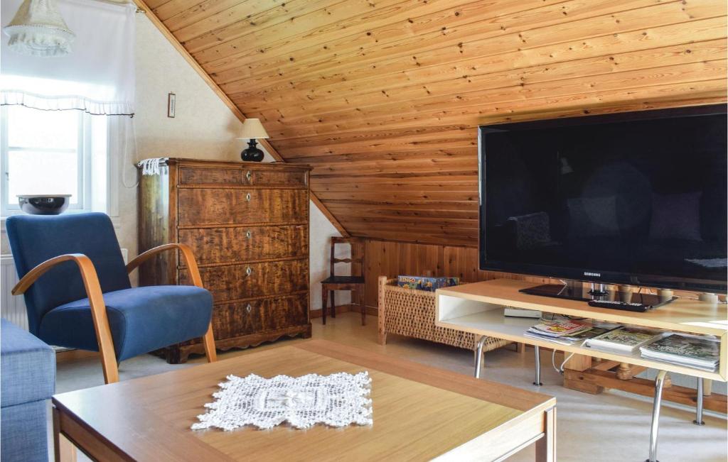 Stunning Home In Virserum With 1 Bedrooms And Wifi photo 2