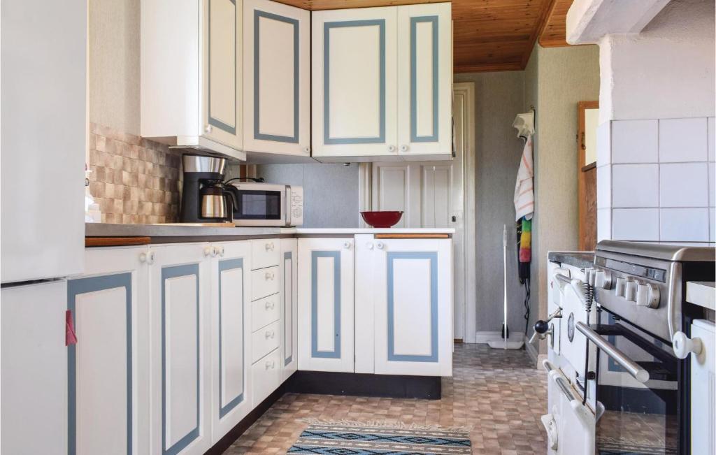 Stunning Home In Virserum With 1 Bedrooms And Wifi photo 4