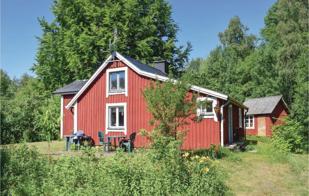 Awesome Home In Ljungby With 2 Bedrooms