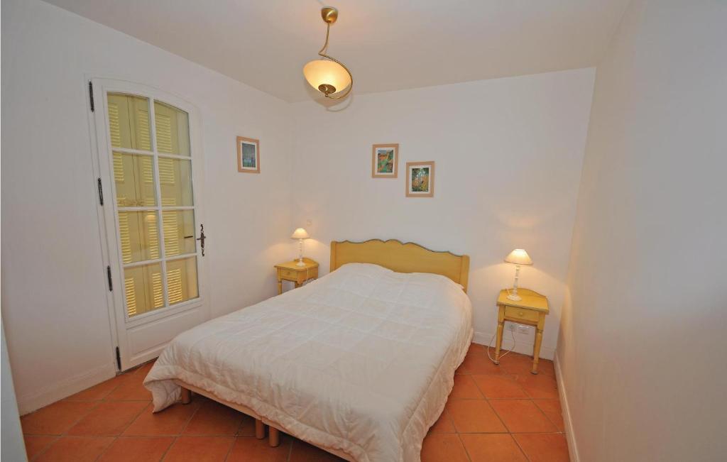 Amazing Home In Fayence With 4 Bedrooms, Wifi And Private Swimming Pool photo 3