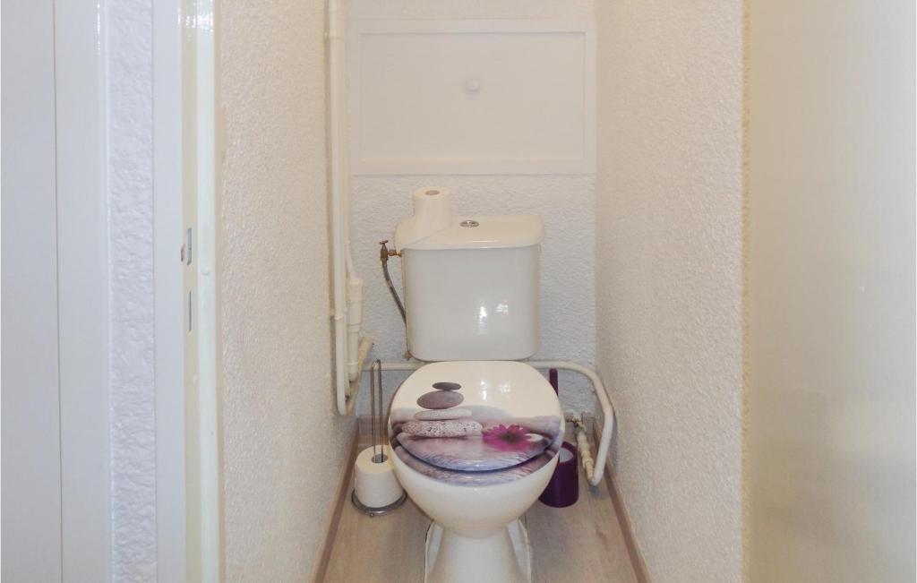Beautiful Apartment In Gruissan With 1 Bedrooms And Outdoor Swimming Pool photo 4