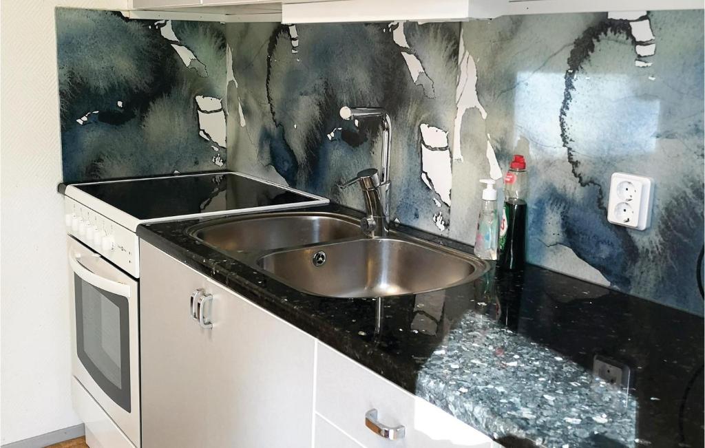 Beautiful Home In Degeberga With 3 Bedrooms And Wifi photo 1