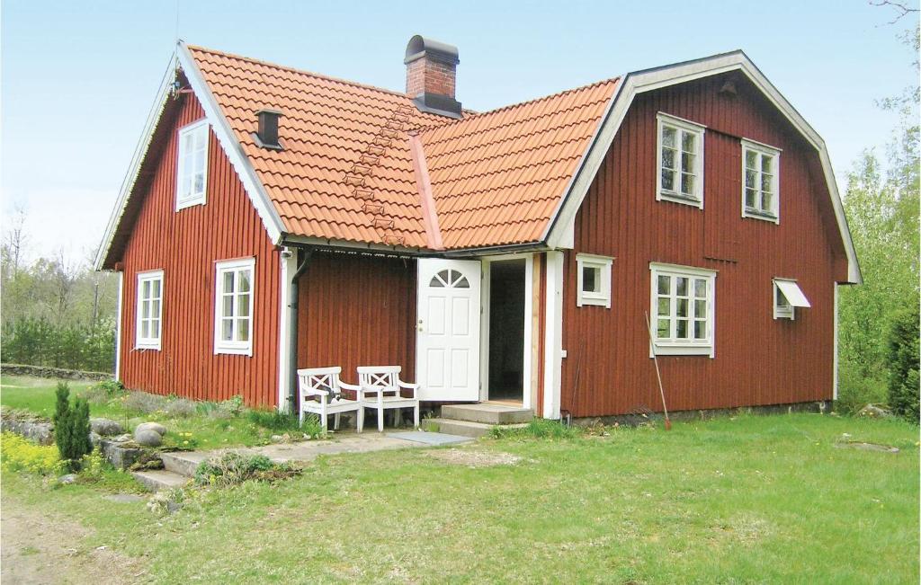 Awesome Home In Hallaryd With 3 Bedrooms photo 3