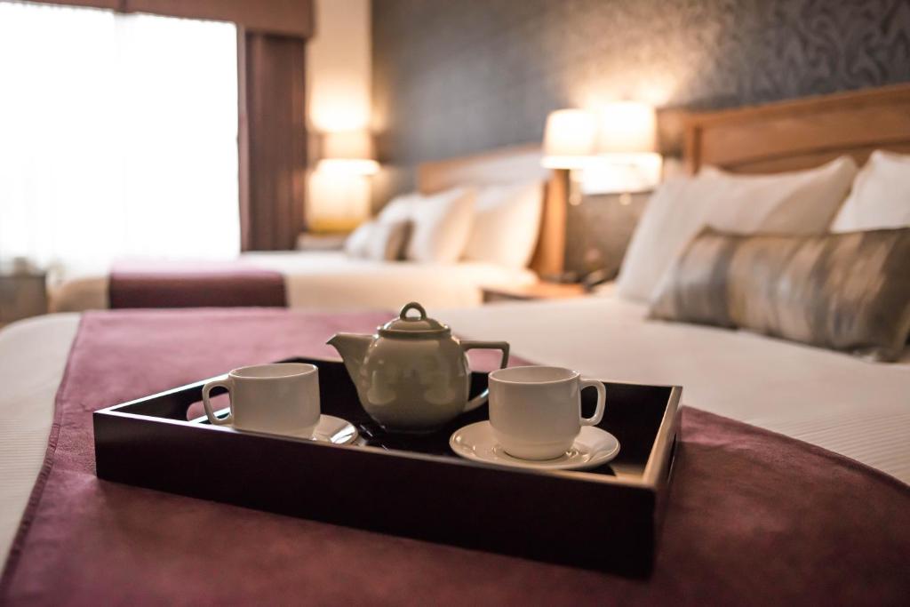 Cambridge Hotel and Conference Centre photo 1