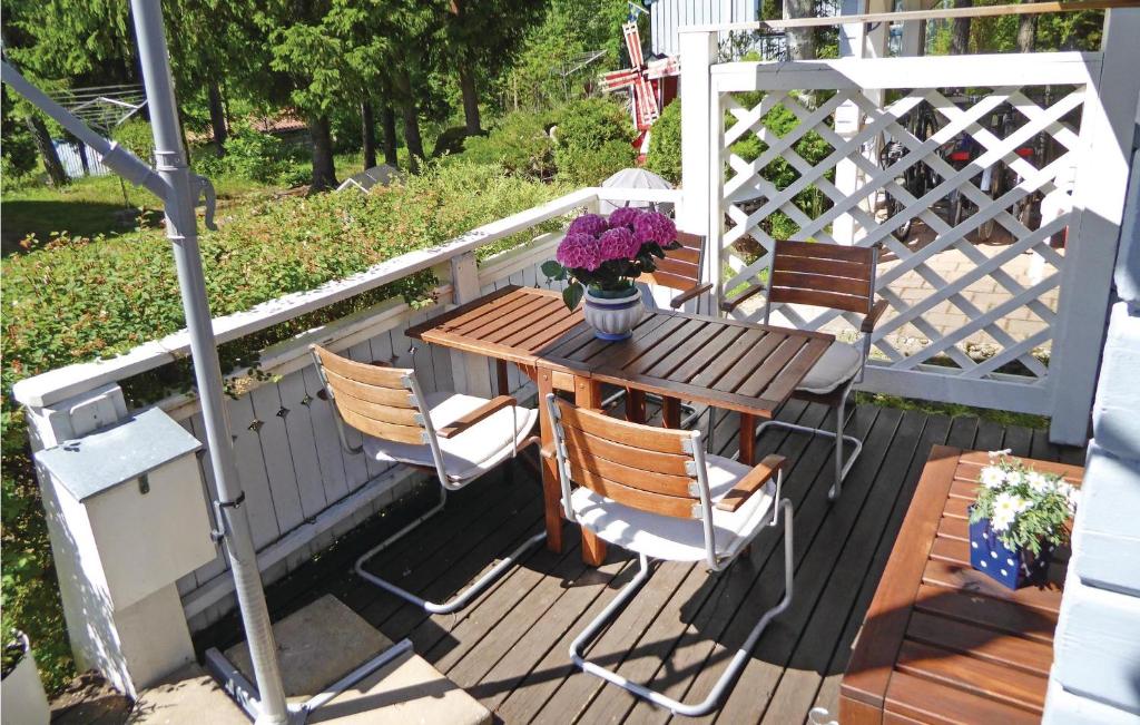 Nice Home In Blsta With 1 Bedrooms And Wifi photo 4