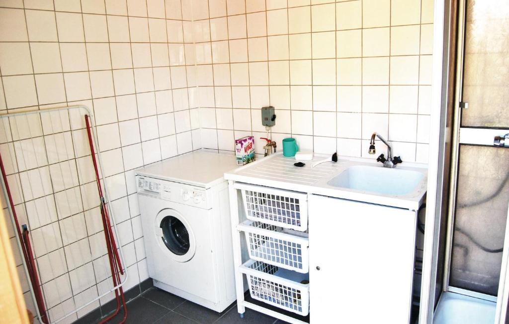 Stunning Home In Linneryd With 2 Bedrooms And Wifi photo 1