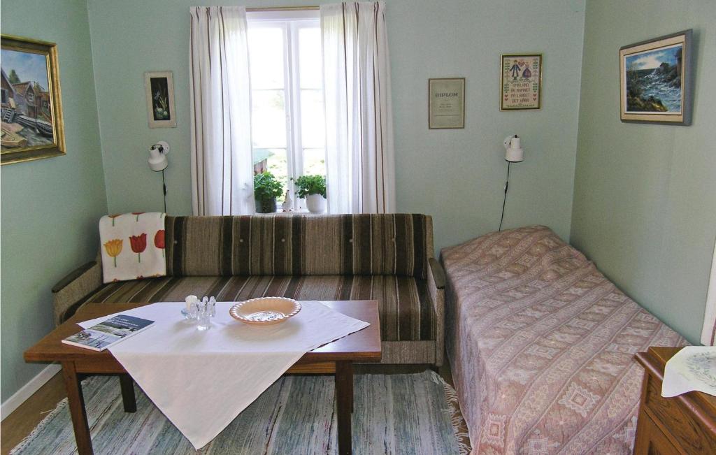 Beautiful Apartment In Unnaryd With 1 Bedrooms photo 3