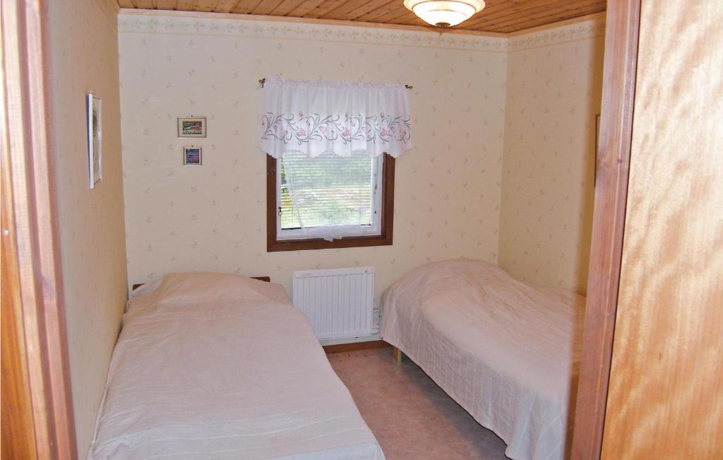 Awesome Home In Ronneby With 2 Bedrooms And Internet photo 1