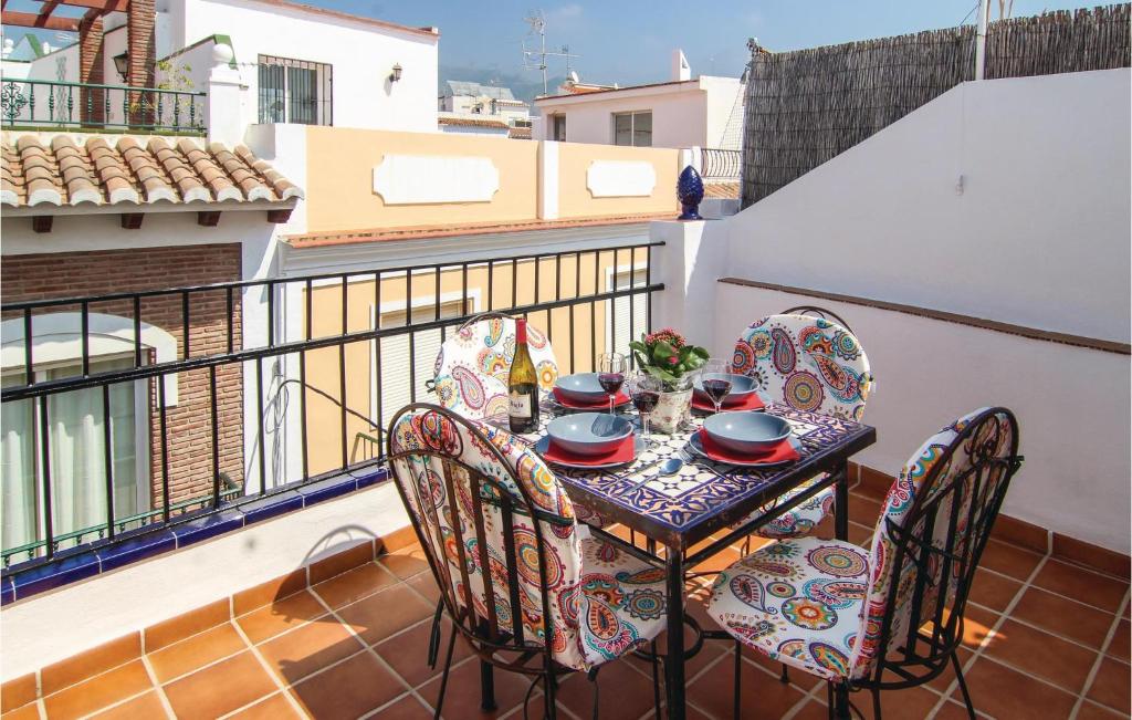 Awesome Home In Nerja With 2 Bedrooms And Wifi