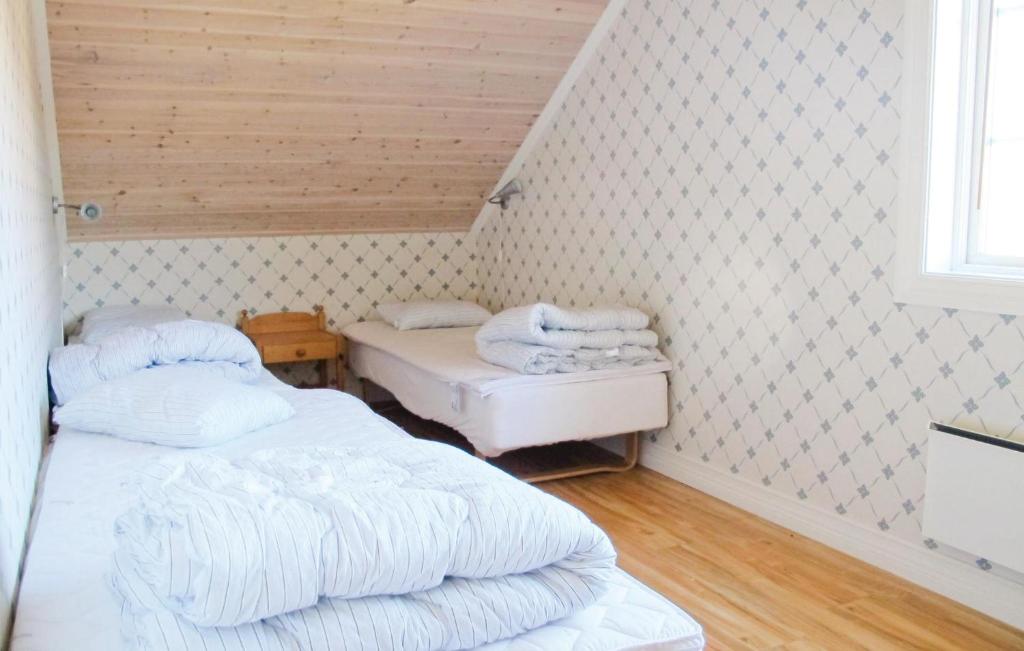 Nice Home In Svanskog With 3 Bedrooms, Sauna And Wifi photo 1
