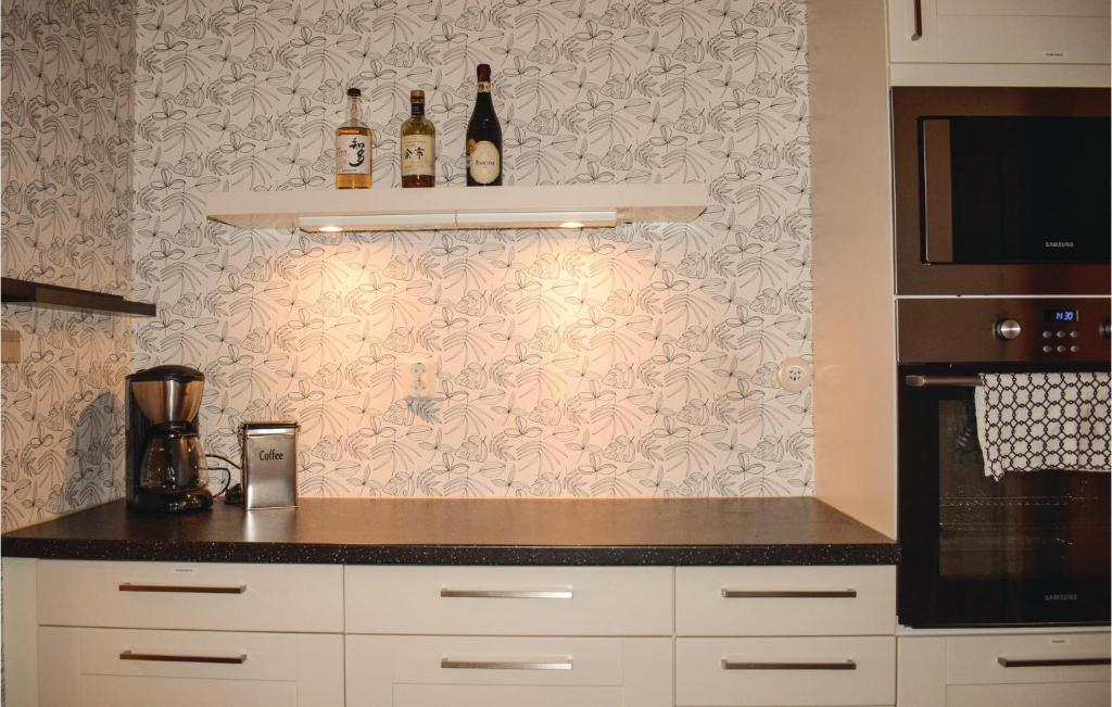 Amazing Home In Haverdal With 4 Bedrooms And Wifi photo 1