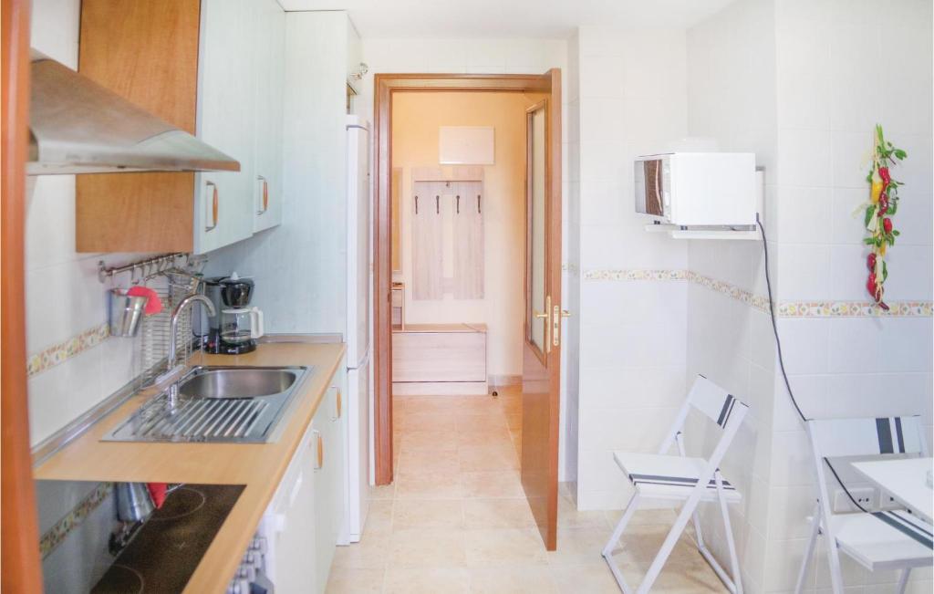 Awesome Apartment In Ayamonte With 2 Bedrooms, Wifi And Outdoor Swimming Pool photo 2