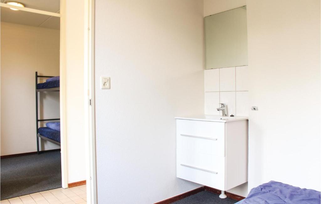 Beautiful Home In Vledder With 3 Bedrooms And Wifi photo 4