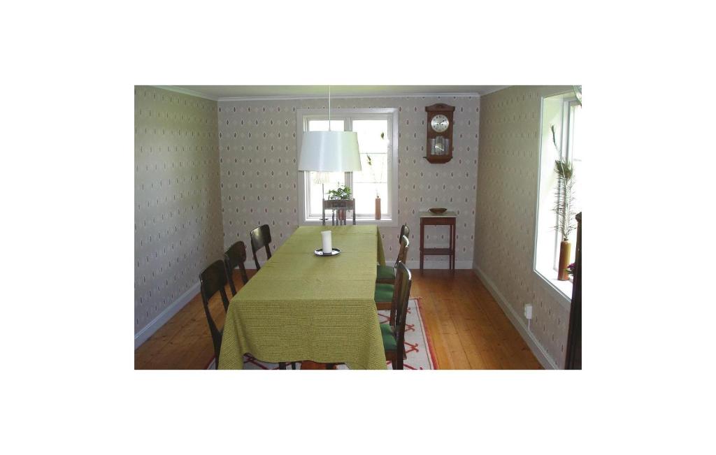 Beautiful Home In Katrineholm With 3 Bedrooms And Wifi photo 3