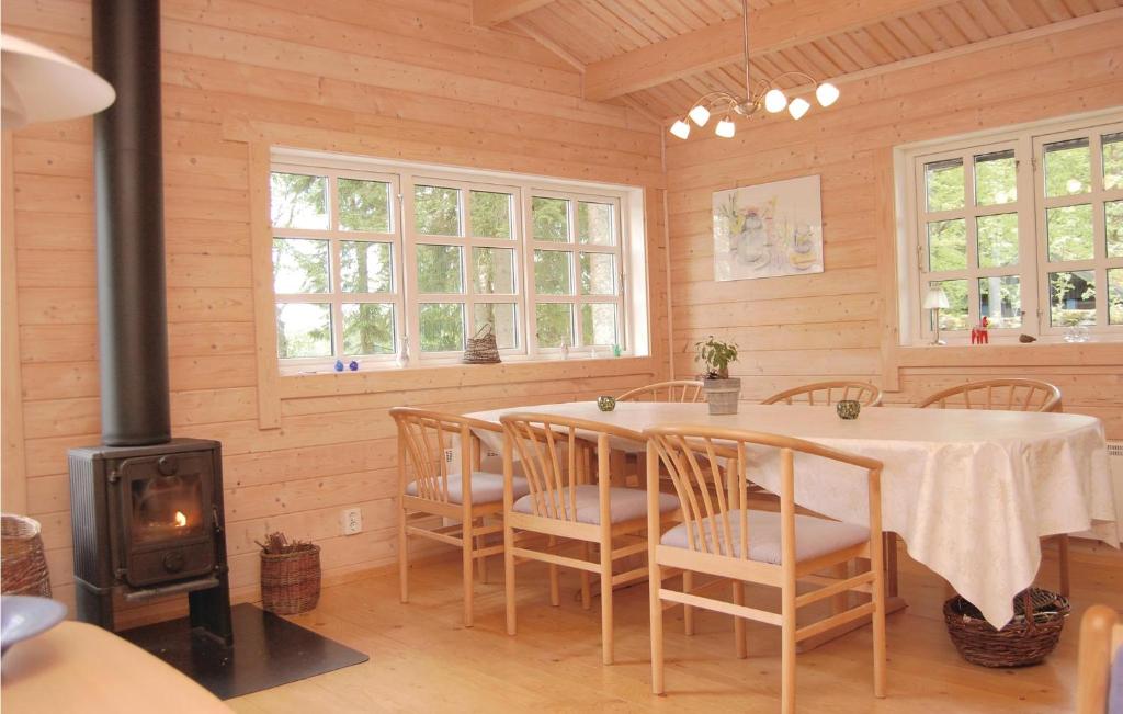 Beautiful Home In Osby With 4 Bedrooms And Wifi photo 2