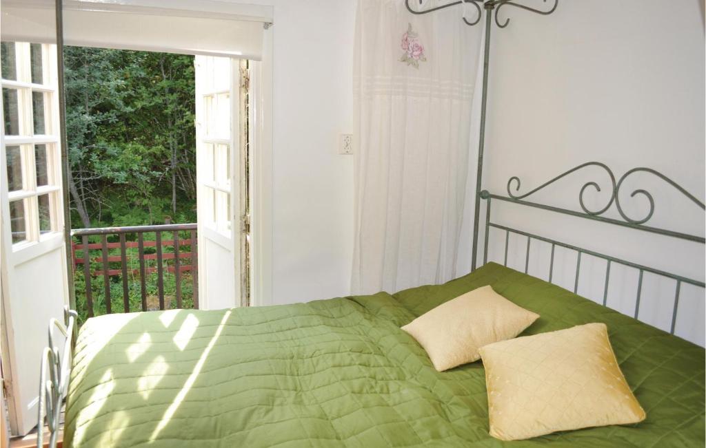 Beautiful Home In Vimmerby With 3 Bedrooms, Sauna And Wifi photo 1