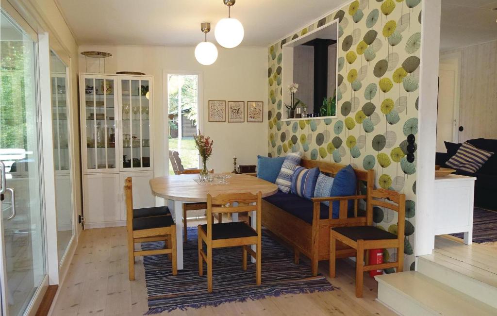 Stunning Home In Yngsj With 2 Bedrooms And Wifi photo 2