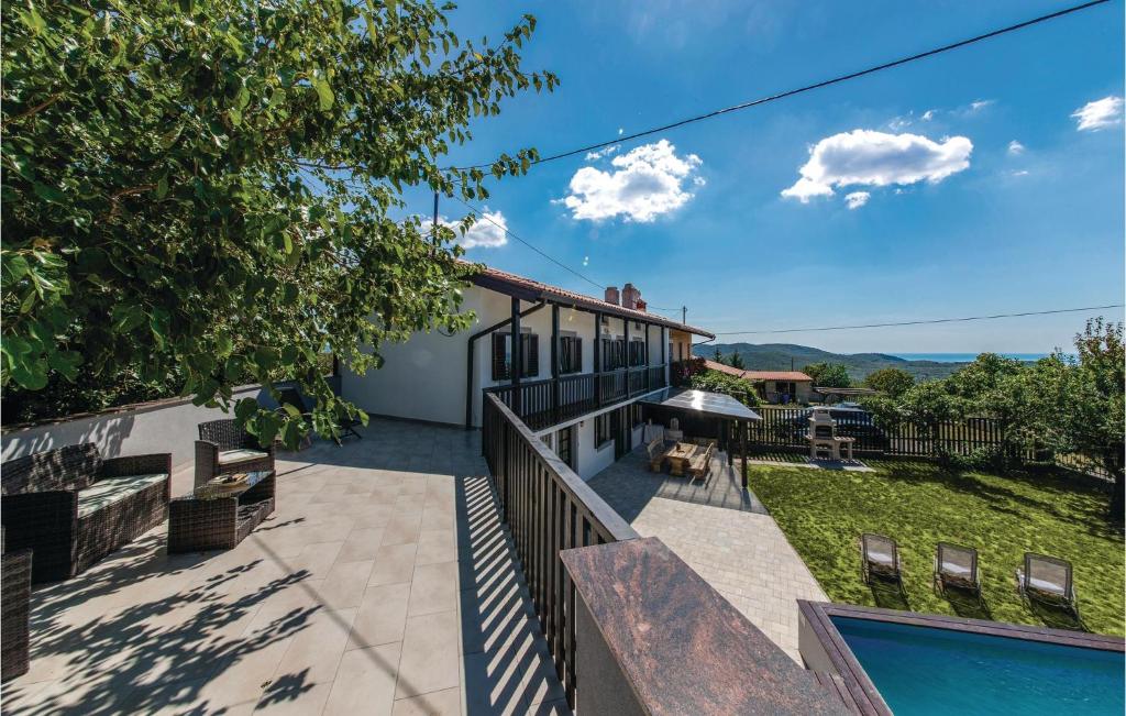 Awesome Home In Sela Na Krasu With Sauna, Wifi And Outdoor Swimming Pool photo 3
