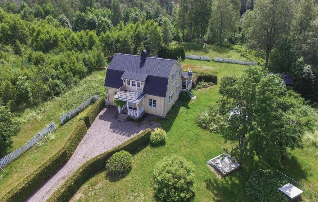 Stunning Home In Lakene With 2 Bedrooms And Wifi