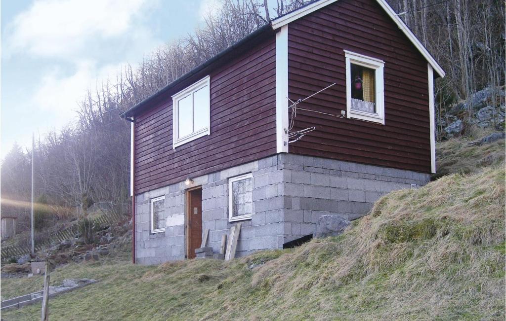 Beautiful Home In Nordfjordeid With 3 Bedrooms photo 3