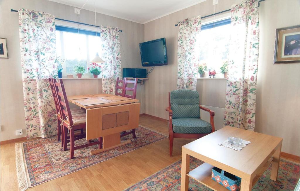 Awesome Home In Visby With 2 Bedrooms And Wifi photo 2