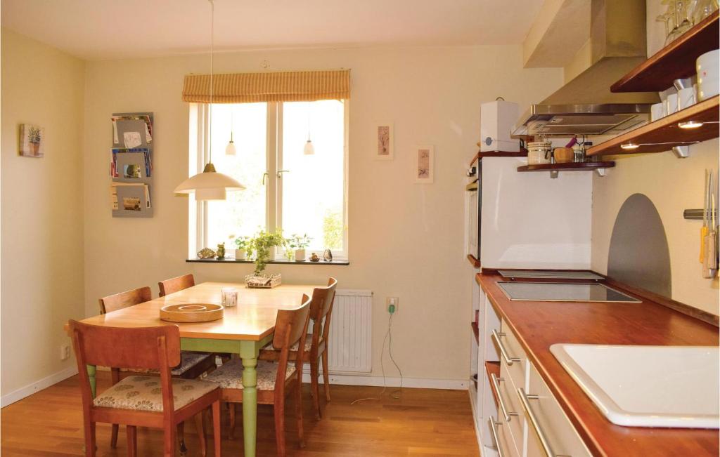 Beautiful Apartment In Hyltebruk With 2 Bedrooms And Wifi photo 3