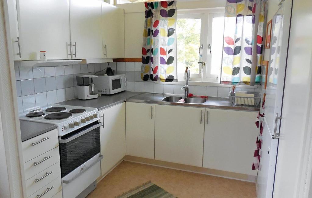 Amazing Home In Grsns With 3 Bedrooms photo 3