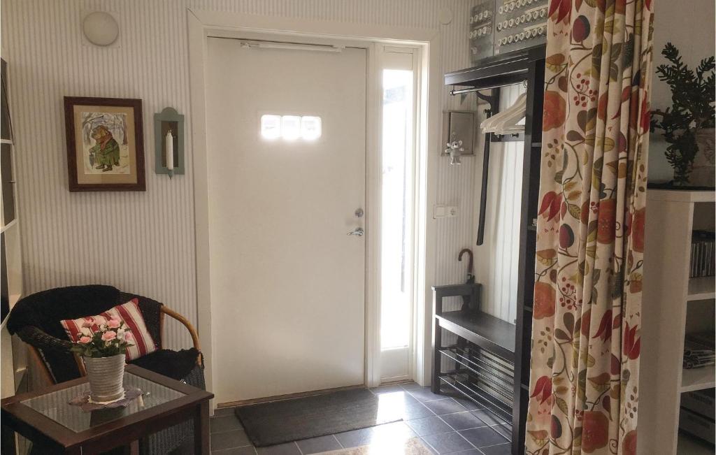 Amazing Home In Borgholm With 2 Bedrooms photo 3