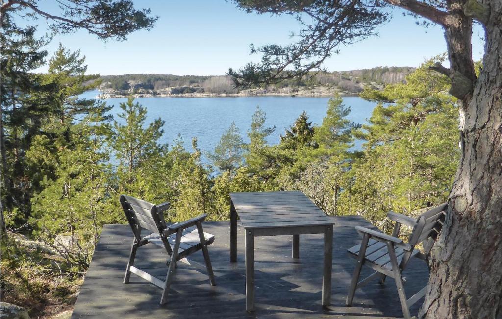 Nice Home In Strmstad With 3 Bedrooms And Wifi