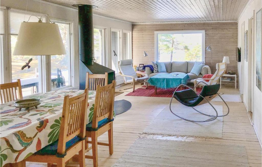 Nice Home In Strmstad With 3 Bedrooms And Wifi photo 4