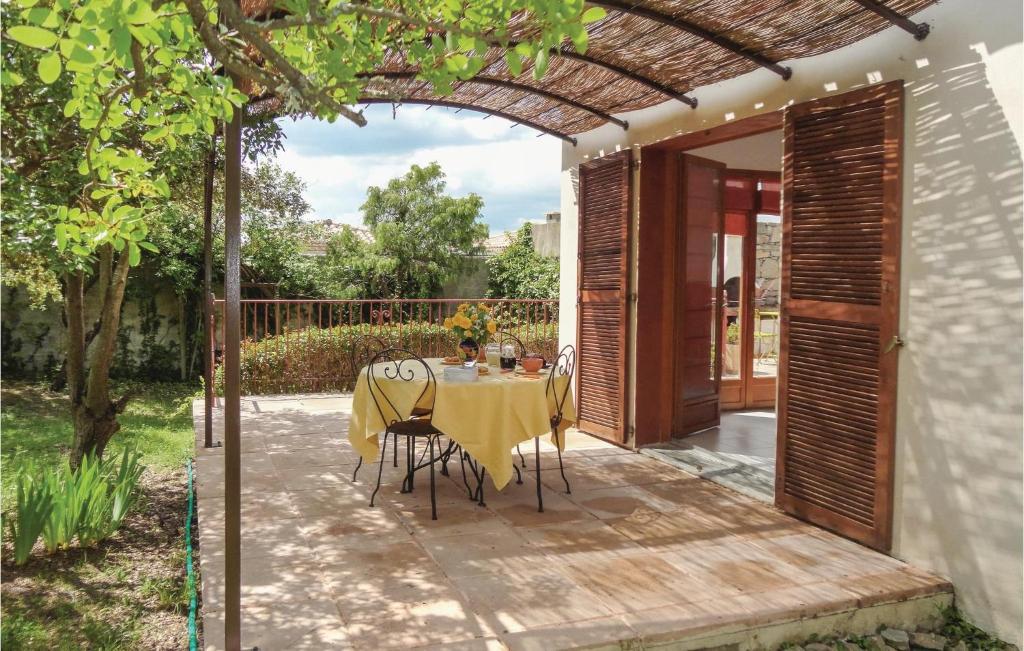 Nice Home In Cazevieille With 1 Bedrooms And Wifi