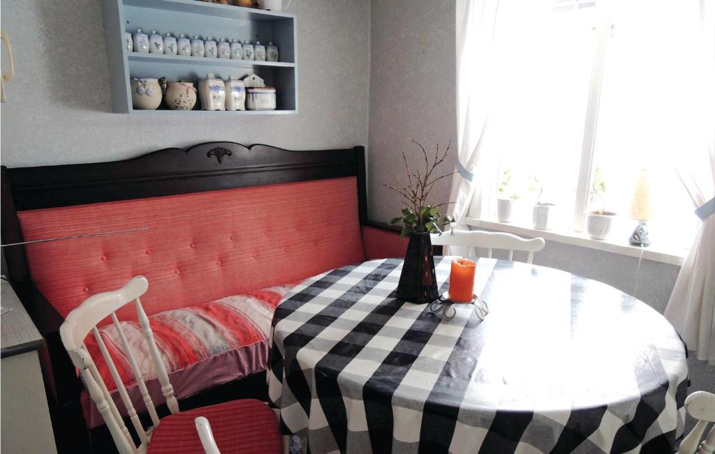Nice Home In Vxtorp With 2 Bedrooms photo 4
